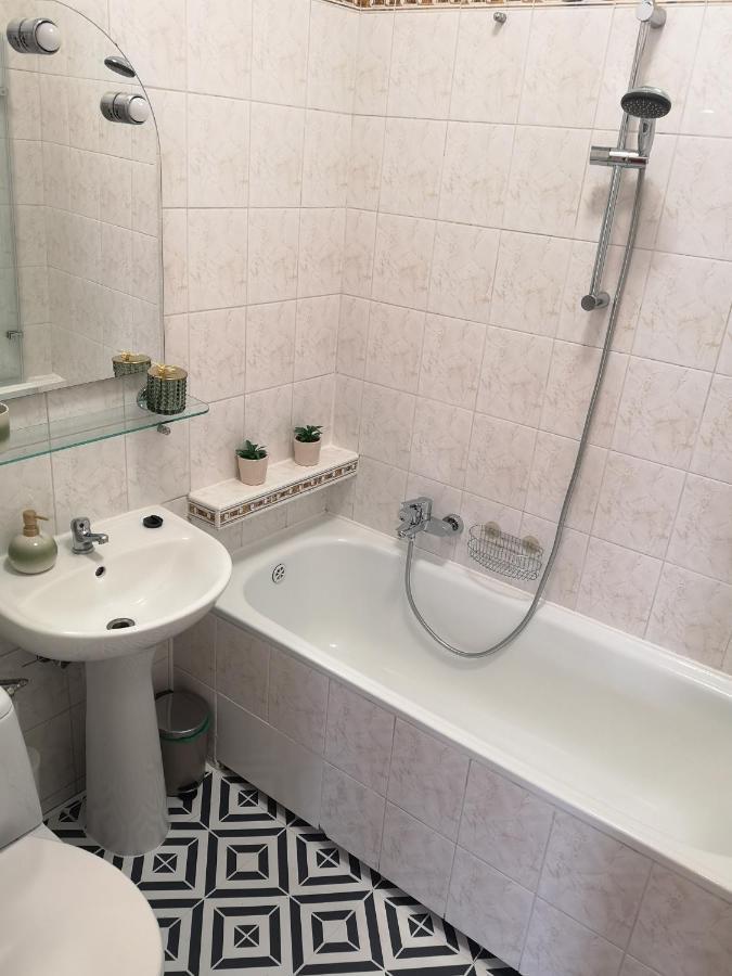 Family Quiet Corner 15 Min Old Town & Kazimierz By Homelike קרקוב מראה חיצוני תמונה